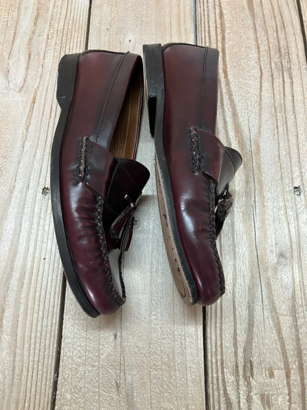 Johnston & Murphy Men’s Maroon Leather Tassel Loafers